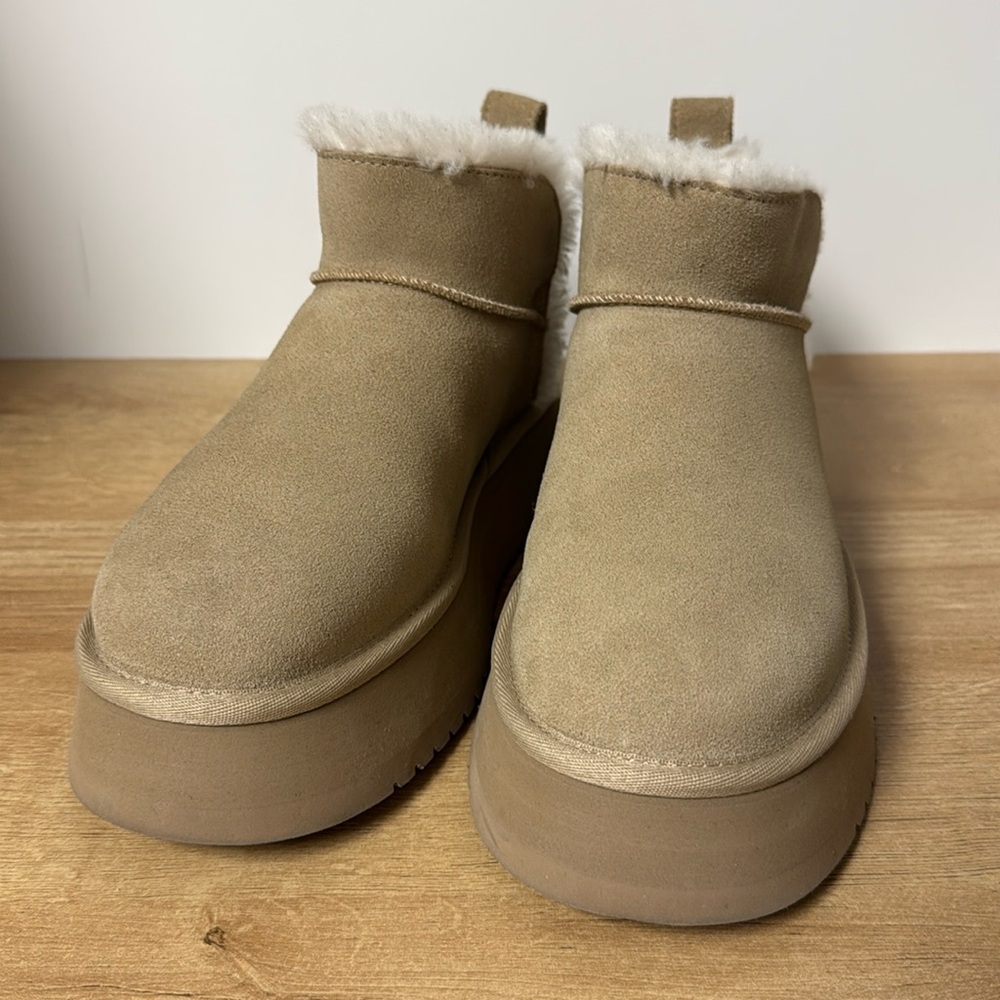 Koolaburra by Ugg Platform Boots